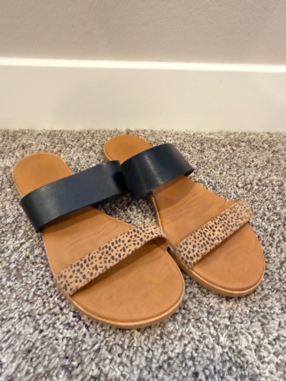 Universal Thread Black and Tan Two-Strap Slide Sandals with Leopard Print